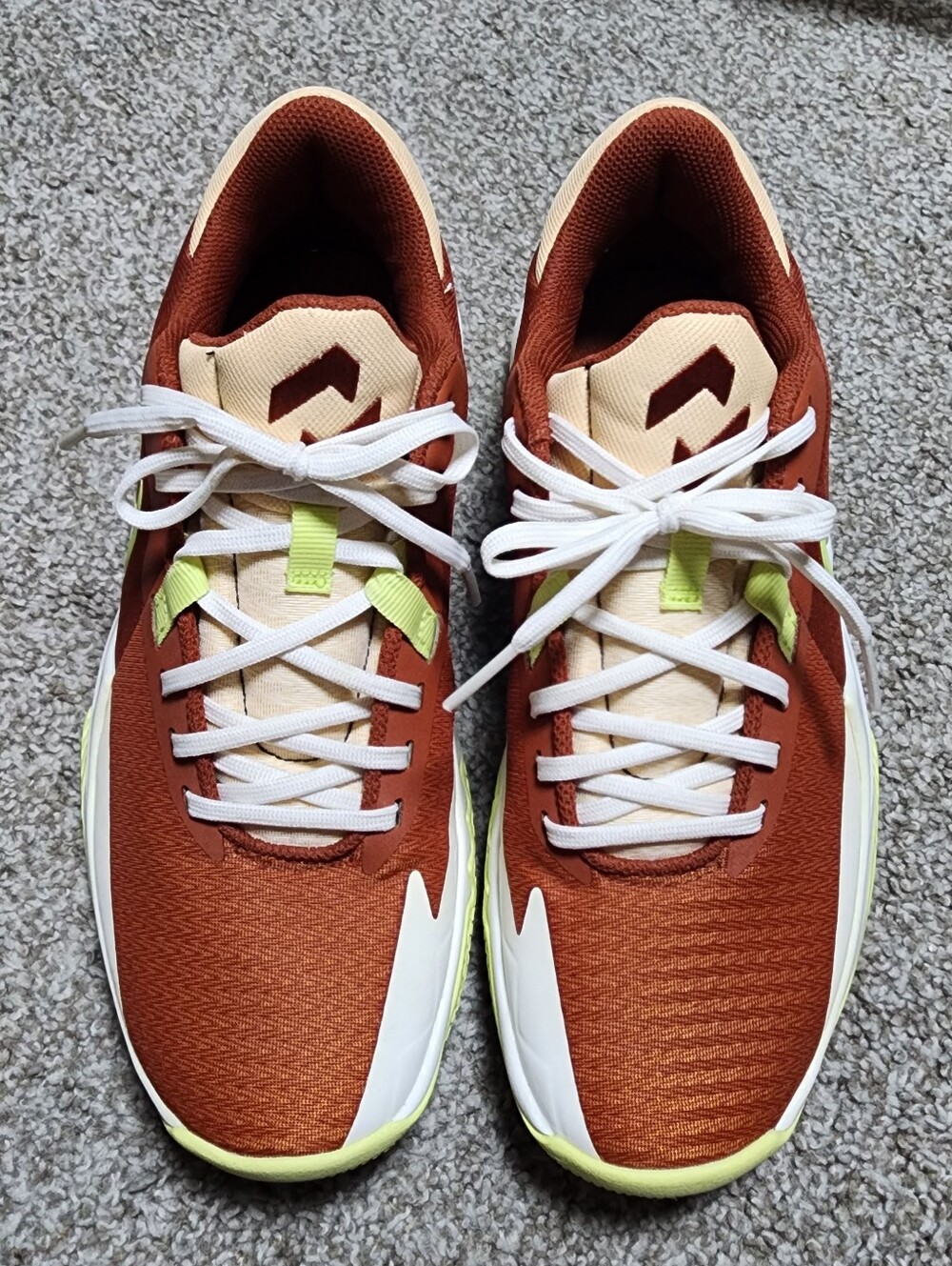 Nike Womens Precision Vl 8.5 Sneakers FV1894 800 Rugged Orange And Yellow
